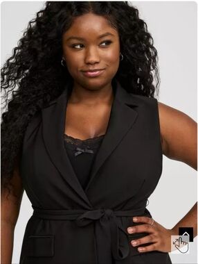 Torrid PLUS SIZE 3 Sleeveless Black Tie-Waist Blazer Vest